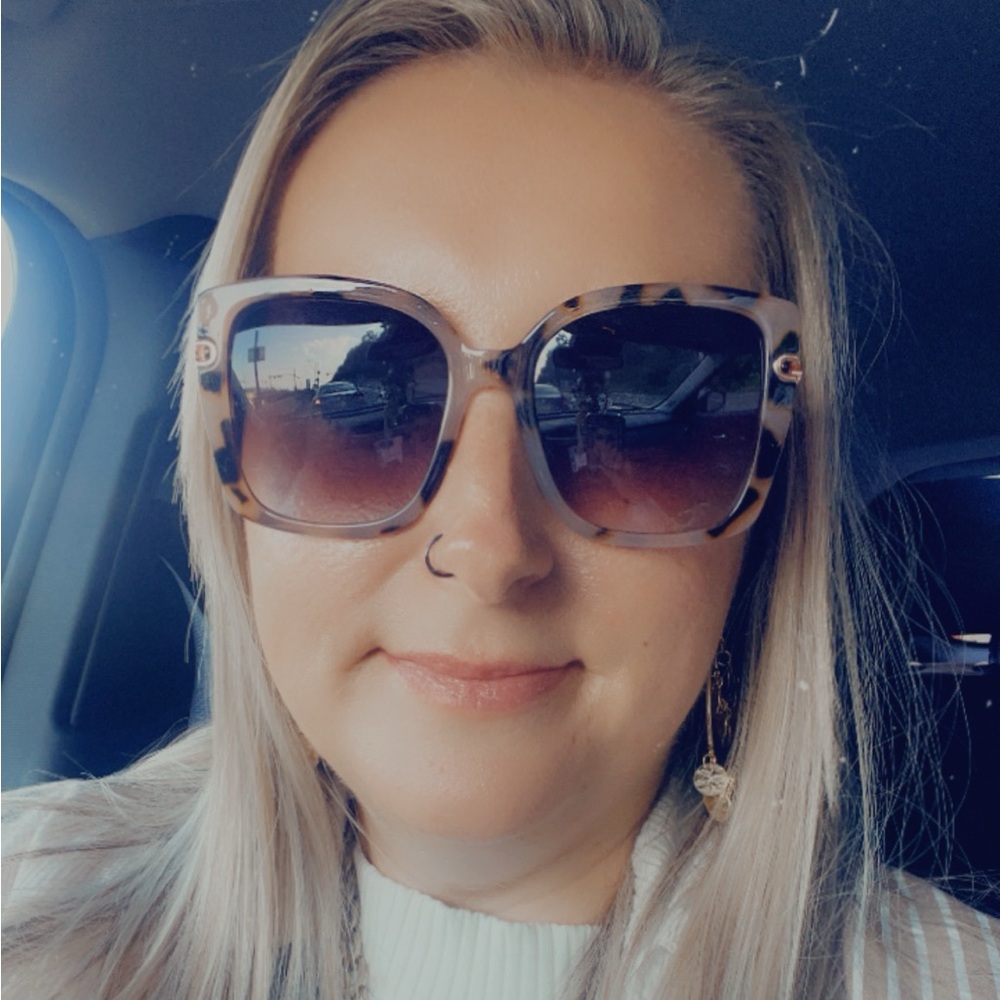 Meet your Posher, Jodi